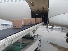郑州空运公司常州机场全力保障援助荷兰防疫物资快速发运